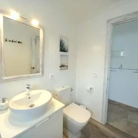 아파트 House Near The Sea With Pool *