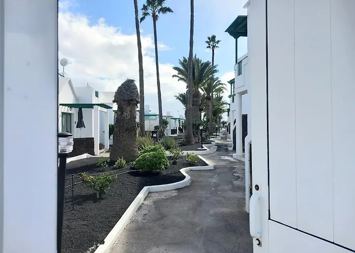 House Near The Sea With Pool Apartamento *