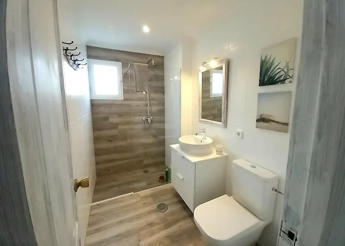 House Near The Sea With Pool *